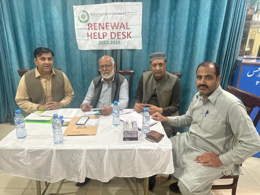 The first #GtCCI_renewal_help_desk for #membership renewal of members of Gujrat Chamber of Commerce was initiated at Aamir Electronics GT Road, Gujrat