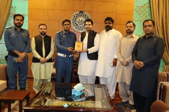 Mr. Shahid Iqbal Bajwa #DSP #Traffic #Gujrat along with #Inspector Imran Akram attended a #meeting session in Gujrat Chamber of Commerce and Industry under the presidency of Mr. Sikander Ishfaq Razi #President #GtCCI.
