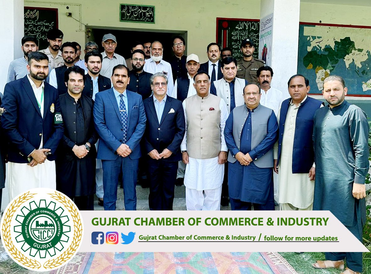 Mr. Sikander Ishfaq Razi #President #GtCCI paticipated as #ChiefGuest in #First_Gujrat_Art_Olympaid an #Awareness #Campaign to #End #Drug #Culture in #Pakistan organized by #Oyster, The Digital Foundation where #Brigadier Mr. Sikander Hayat #Regional #Directorate #Anti_Narcotics #ForceNarcotics and  Mr. #Major #General Dilawar #AntiNarcotics also joined the session as Chief Guest.